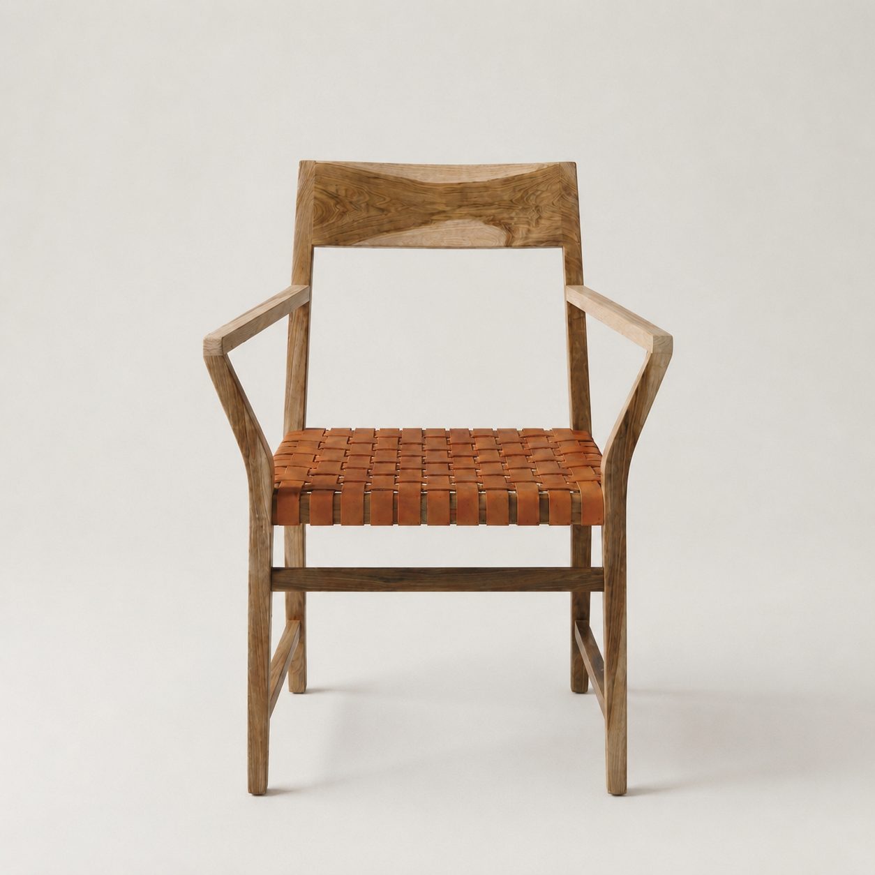 SILLA DE COMEDOR CON APOYABRAZOS ASIENTO EN CUERO